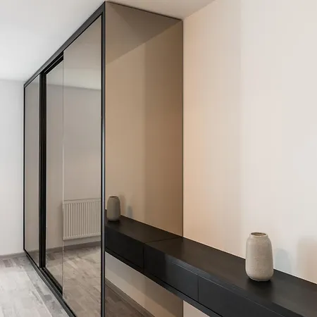 Апартаменты Skylark - Vancouver Penthouse Premium With Jacuzzi And Panoramic View Брашов