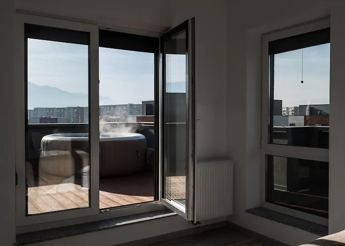 Apartment Skylark - Vancouver Penthouse Premium With Jacuzzi And Panoramic View Brasov