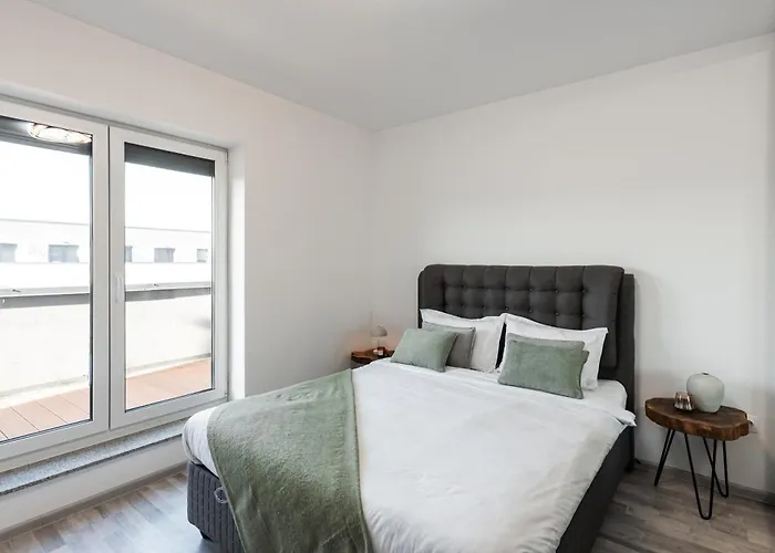 Skylark - Vancouver Penthouse Premium With Jacuzzi And Panoramic View בראשוב